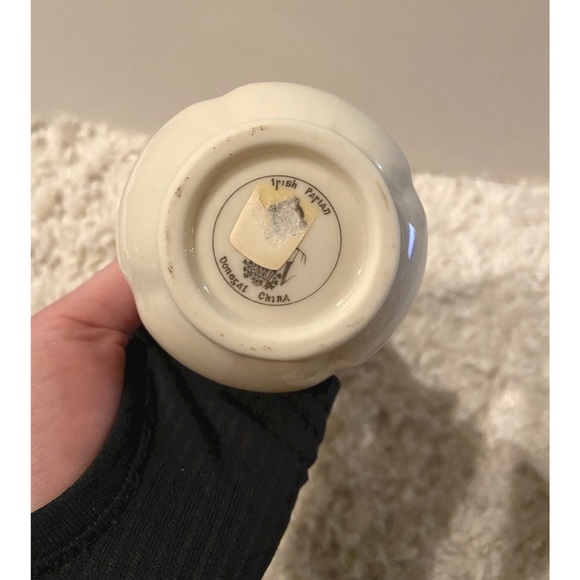 Donegal China Tall Vase Green Flower - Picture 2 of 2